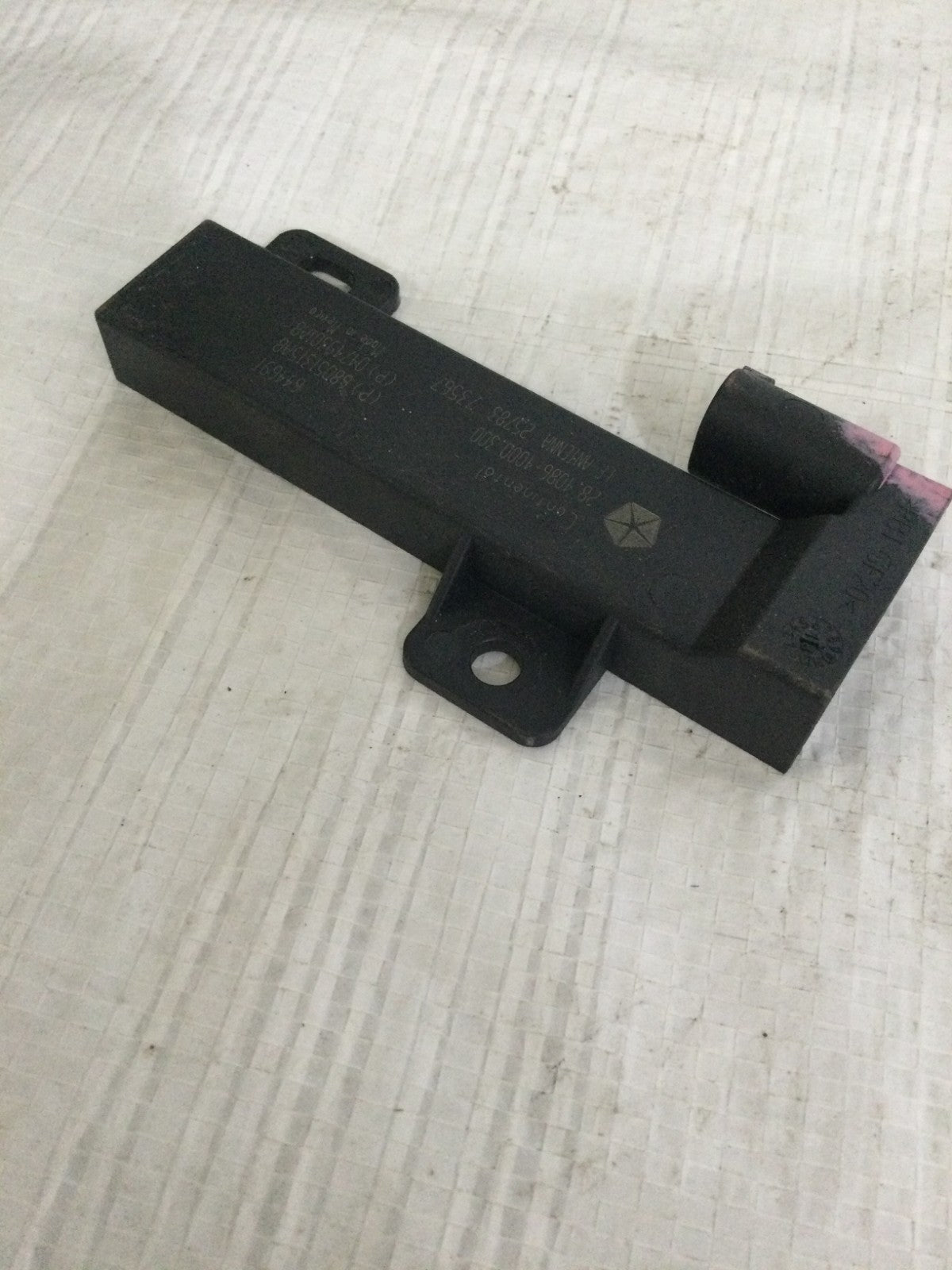 2019 Jeep Compass Keyless Entry Antenna Module OEM 68051315AB