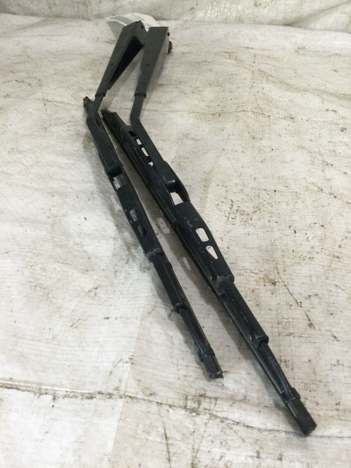 2017 Jeep Wrangler Front Wiper Arm Set OEM