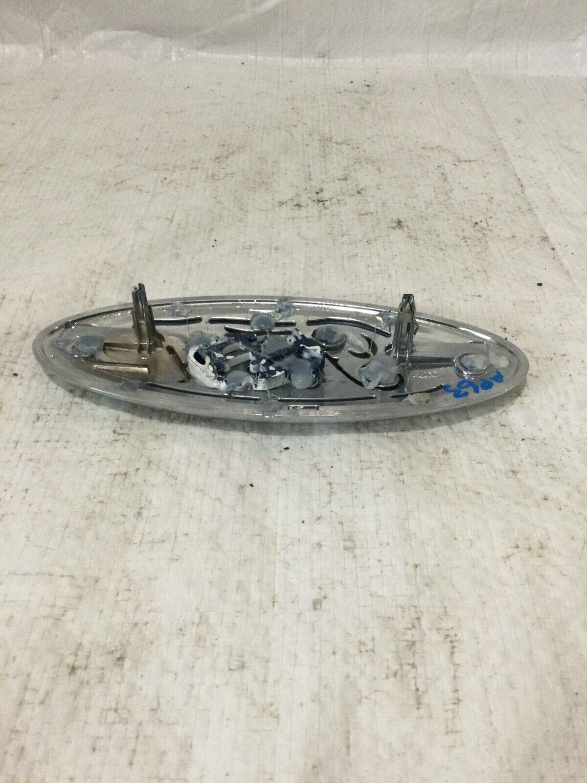2005 Ford F-150 Front Rear Tailgate  Oval Emblem OEM