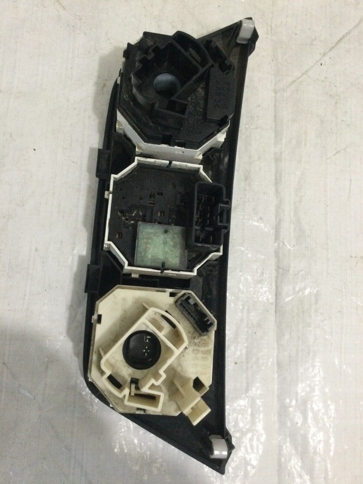 2016-2018 Toyota Rav4 Manual A/C Heater Climate Control Unit OEM