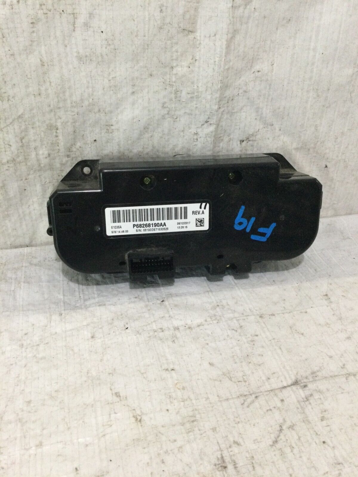 2018 Dodge Ram 1500 A/C Heater Climate Control Unit OEM 68268190AA