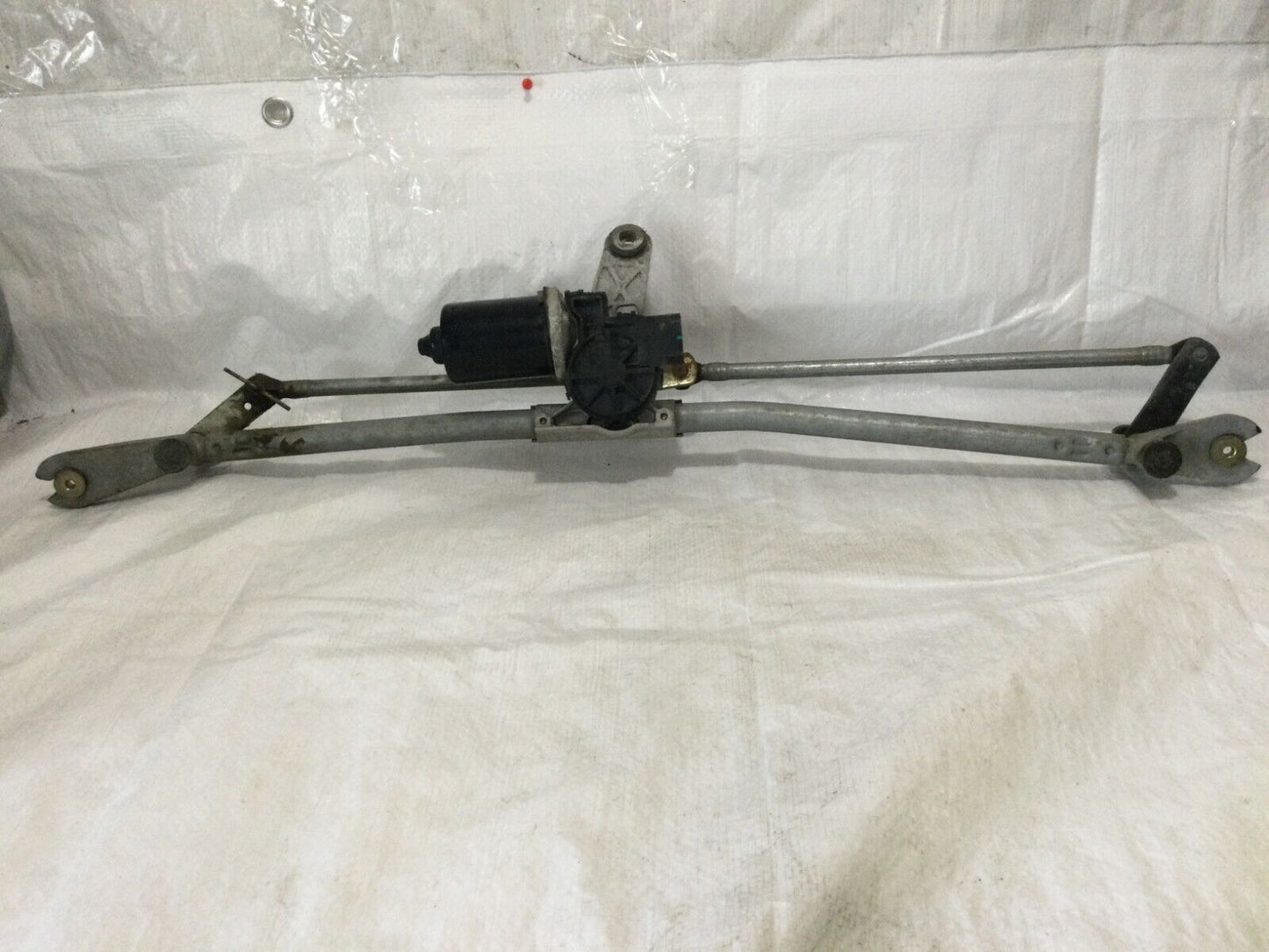 2004 Dodge Ram 1500  Front Wiper  Motor w/ Linkage Assembly OEM