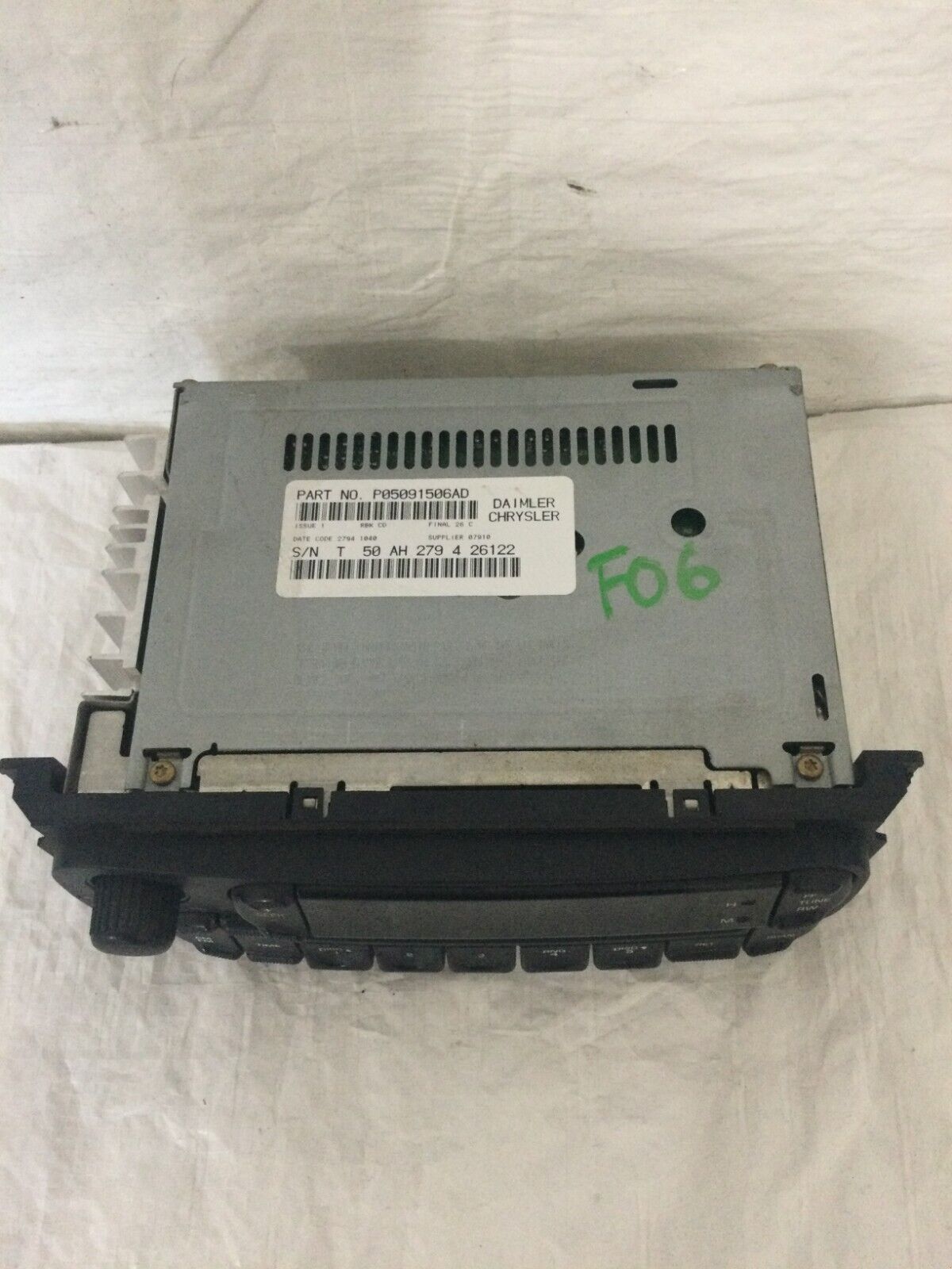 2002-2005 Dodge Ram 1500 Audio Radio Stereo Unit AM FM CD Player 05091506AD