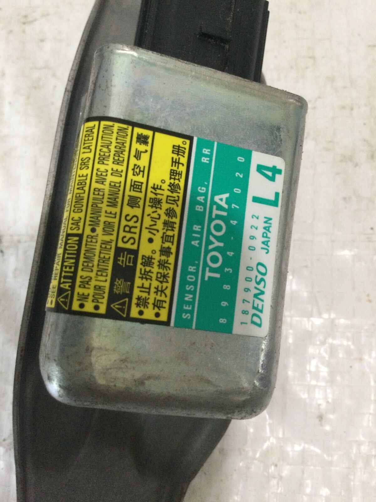 2004-2009 Toyota Prius Rear Left SRS Impact Crash Sensor Unit 89834-47020