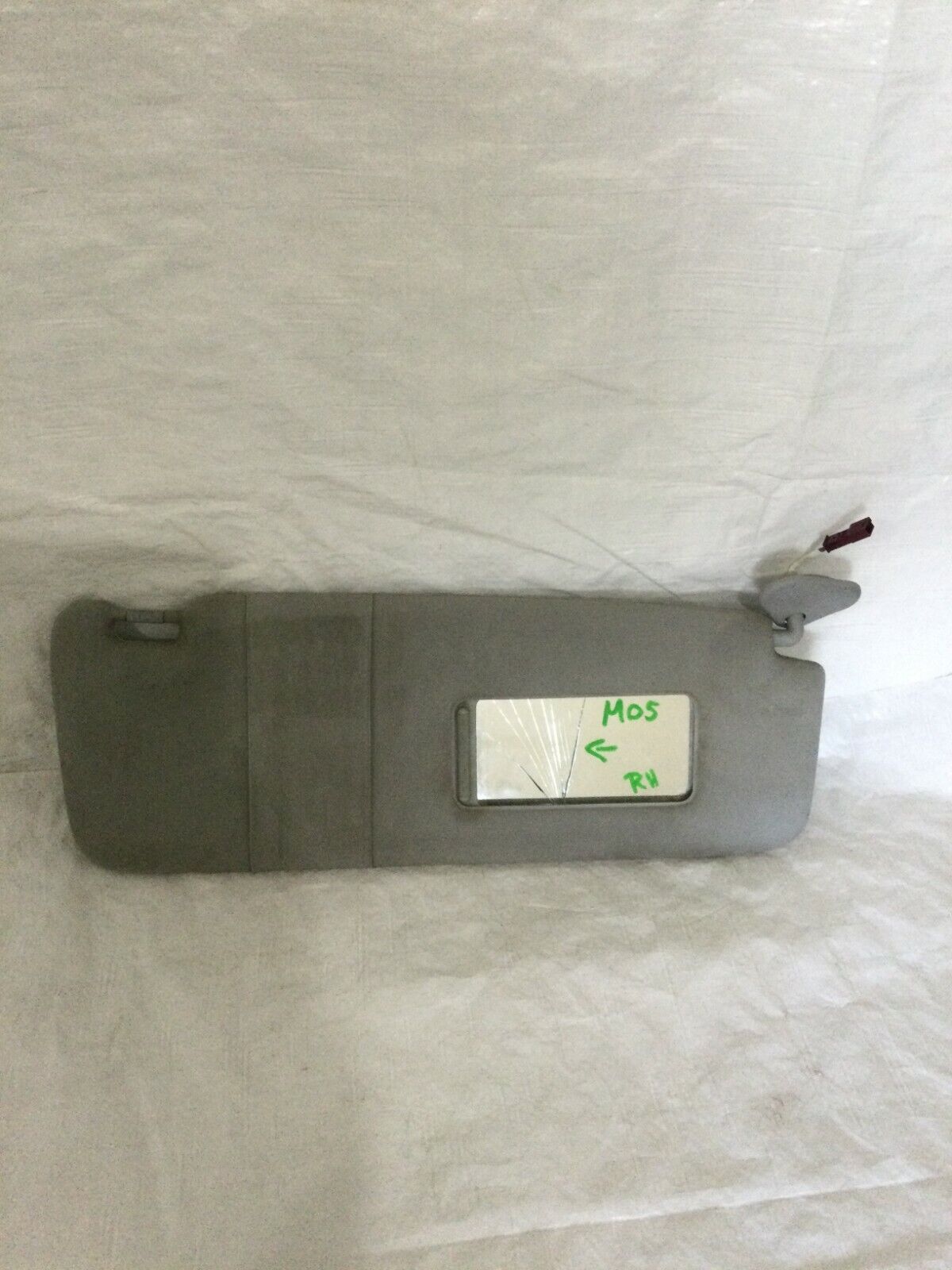 2006 BMW 750Li Sedan Right Sun Visor OEM RH