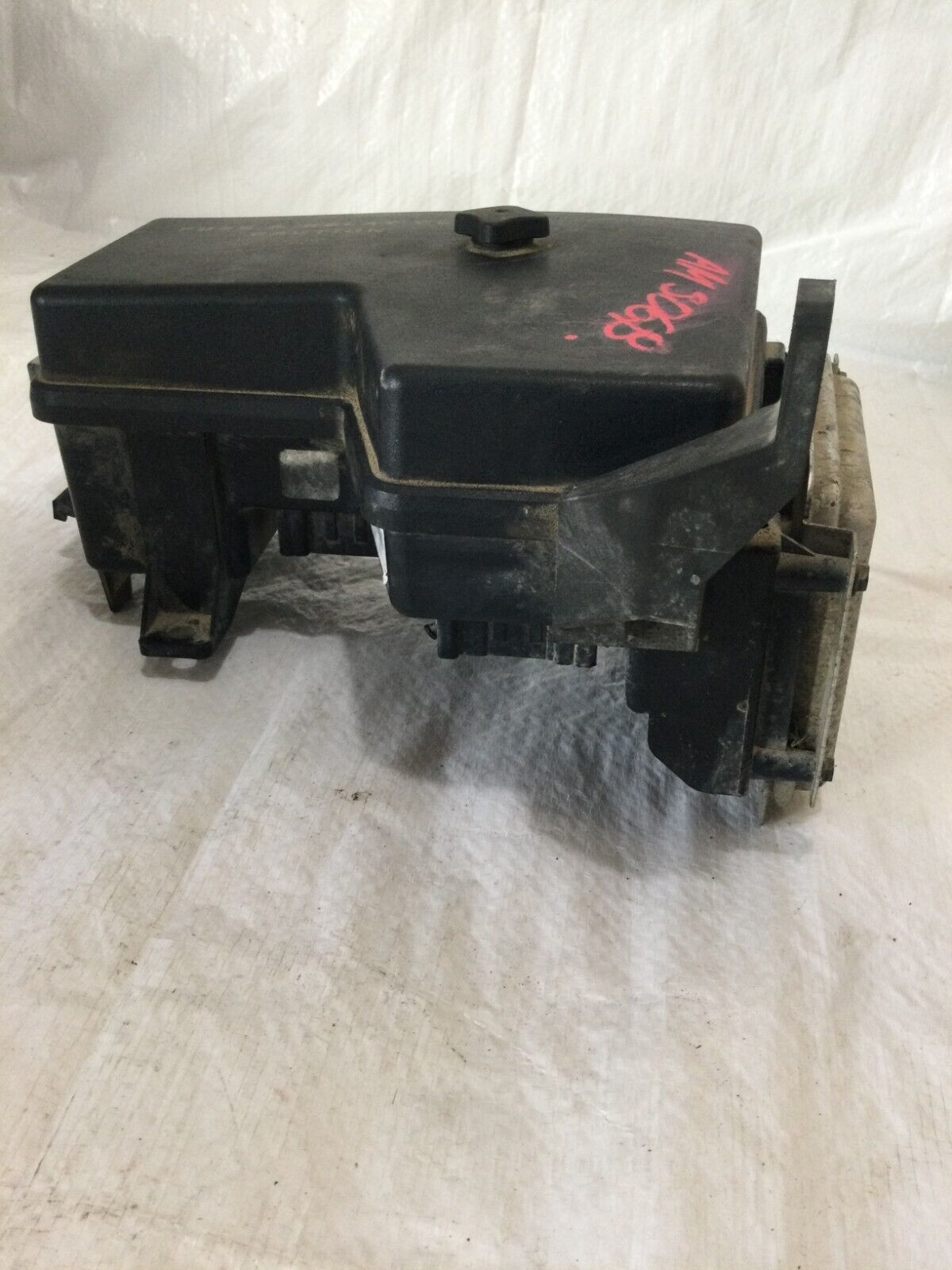 2004  Dodge Ram 1500 Engine Fuse  Box Realy  Module 56051039AD OEM