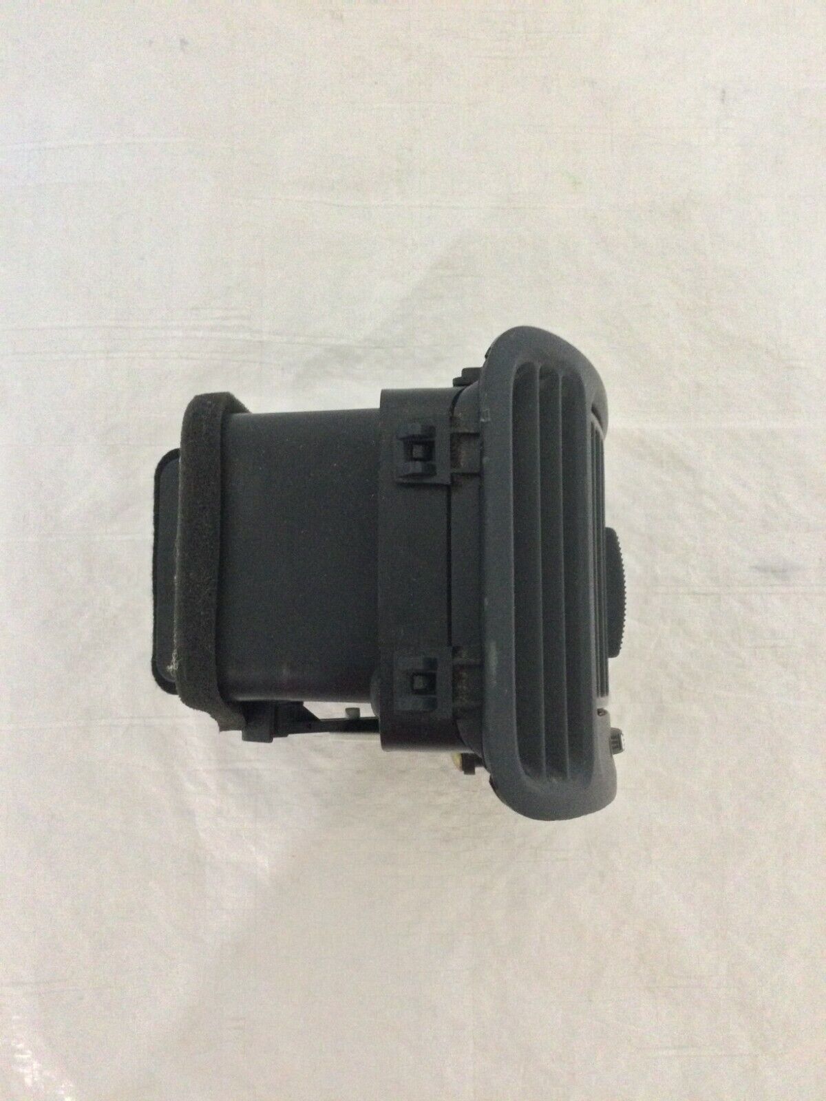 2002-2005 Honda CR-V CRV Dash Air Vent Left Driver Side OEM LH