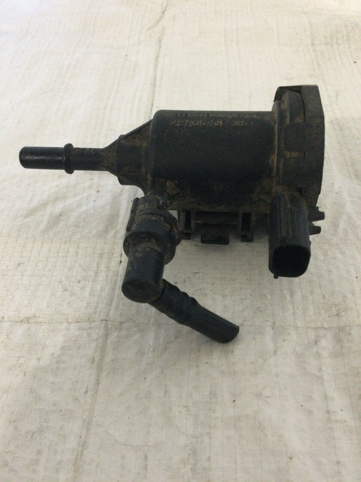2007 Dodge Ram 1500 Vapour Canister Purge Valve Solenoid 4891739AA OEM