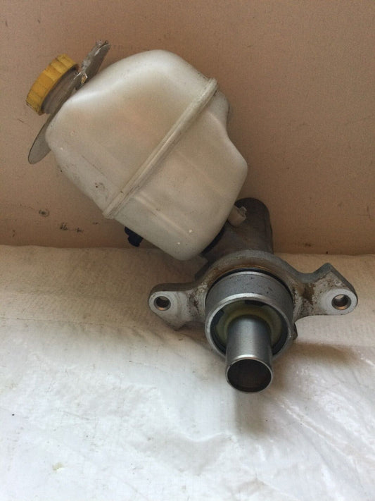 2014 Dodge Ram 1500 Master Brake Cylinder W/ Reservoir OEM