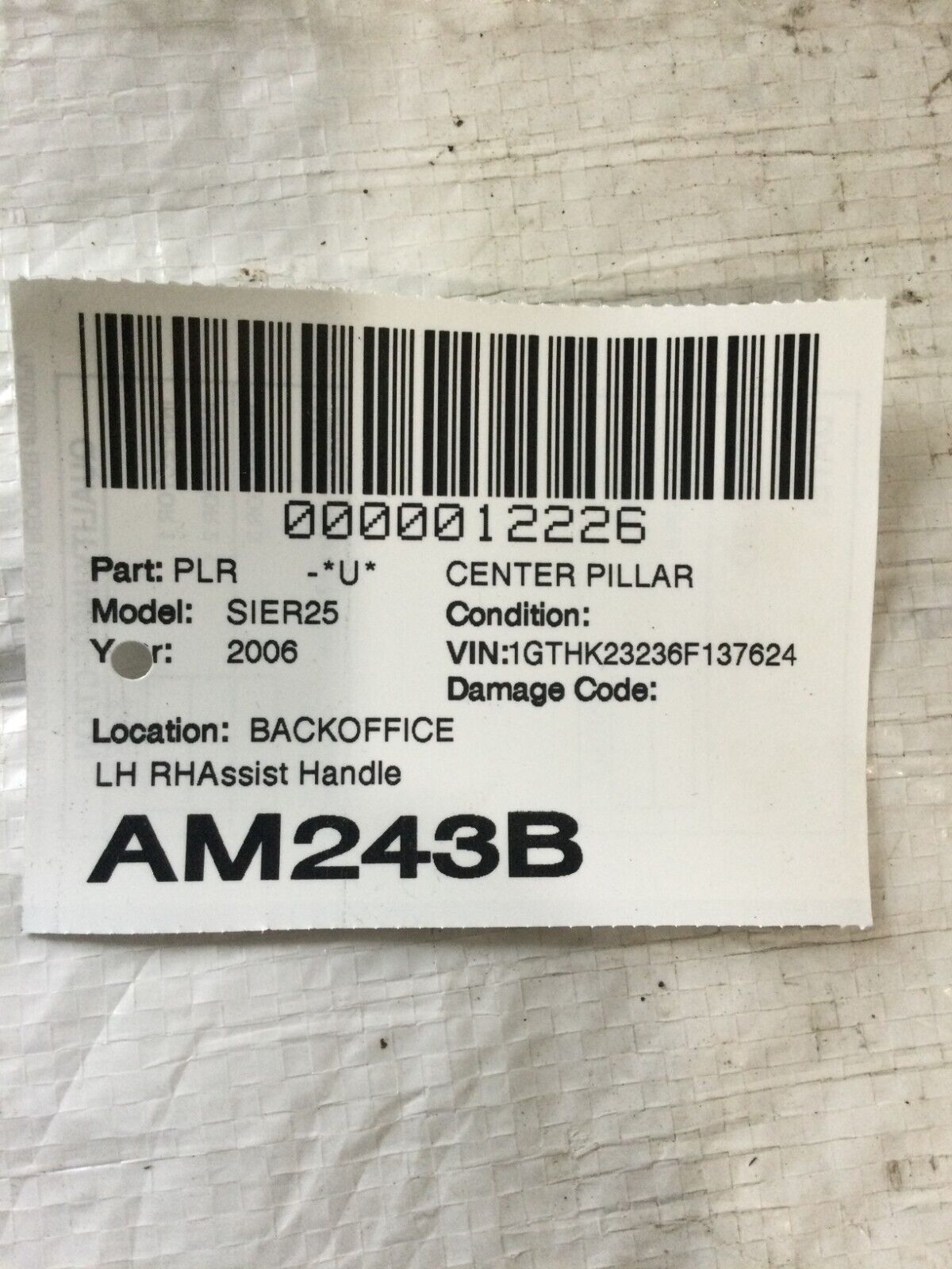 2006 GMC Sierra 2500HD Left Right Center Pillar Assist Handle OEM
