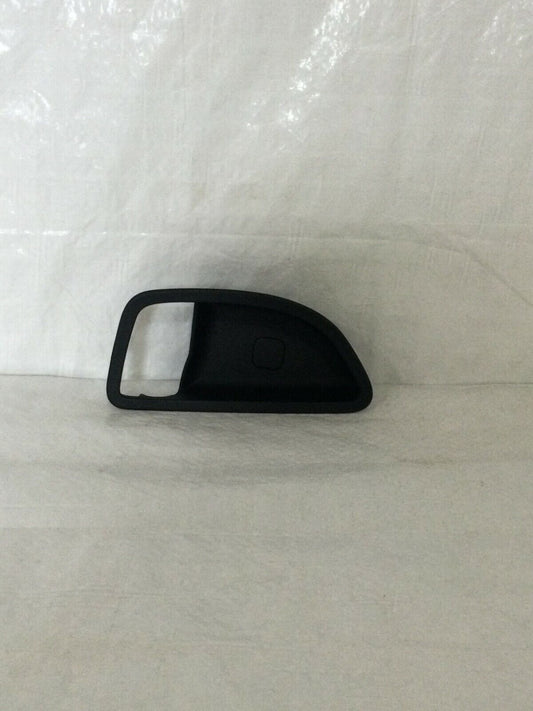 2016-2017 Hyundai Elantra GT Right Passenger Interior Door Handle Trim OEM