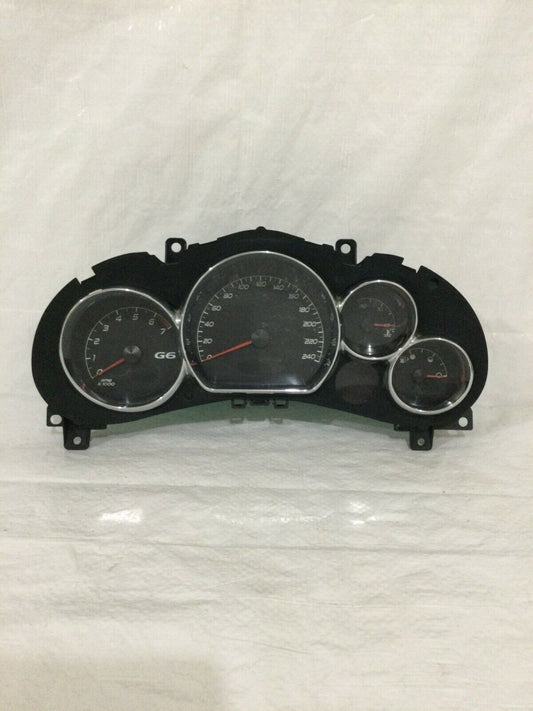 2008-2009 Pontiac G6 Speedometer Gauges Cluster KPH OEM 15925801