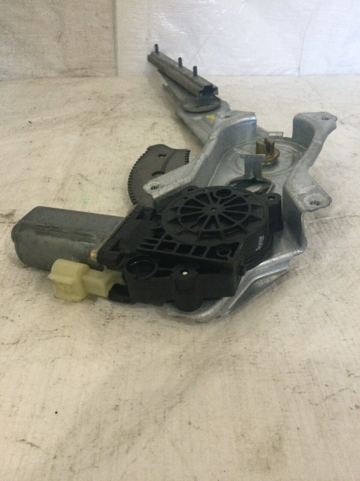 2004 Dodge Ram 1500 Rear Left Power Window Motor OEM