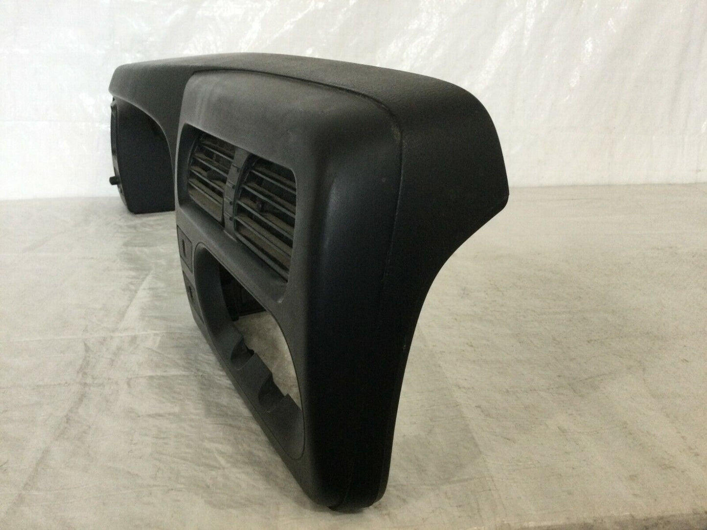 2001 Nissan Xterra Dash Cluster Surround Trim Bezel W/ Air Vent OEM