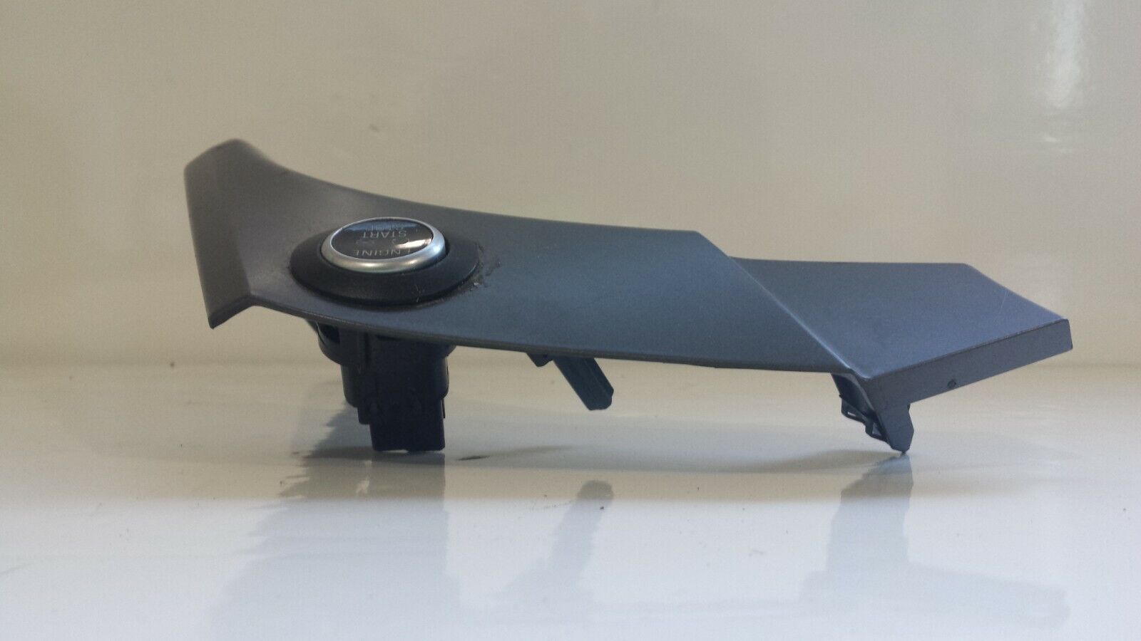 2017-2019 Ford Escape Engine Start Stop Button W/ Trim Bezel GJ4S045H93C OEM