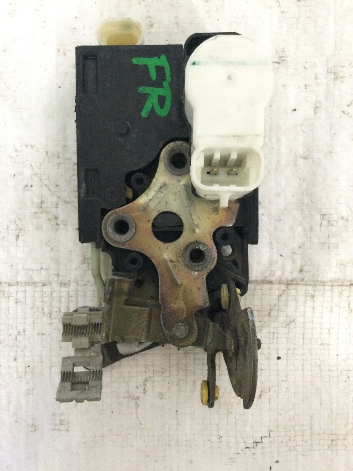 2003-2006 Cadillac Escalade EXT Front Right Door Lock Actuator OEM 16639868