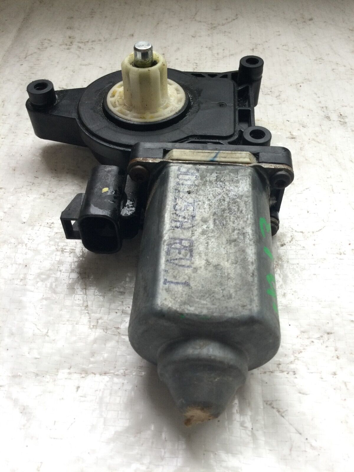 2006 Cadillac Escalade Rear Right Power Window Motor OEM