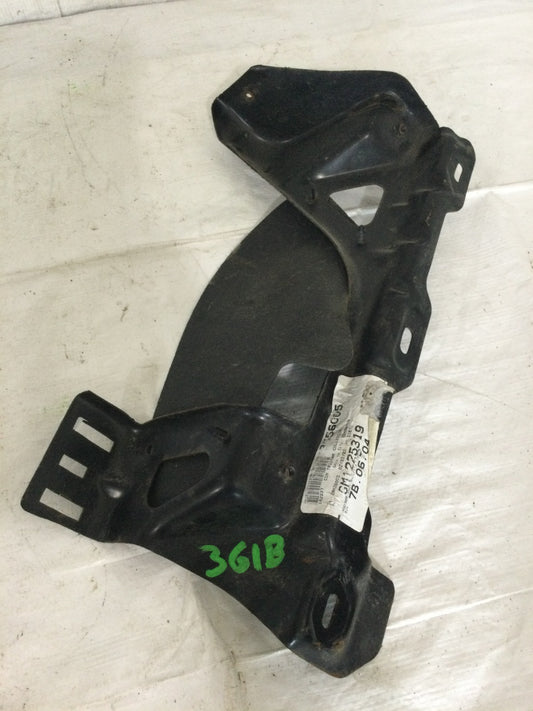 2014 GMC Sierra 2500 6.6L Right Radiator Support Bracket OEM 1225319