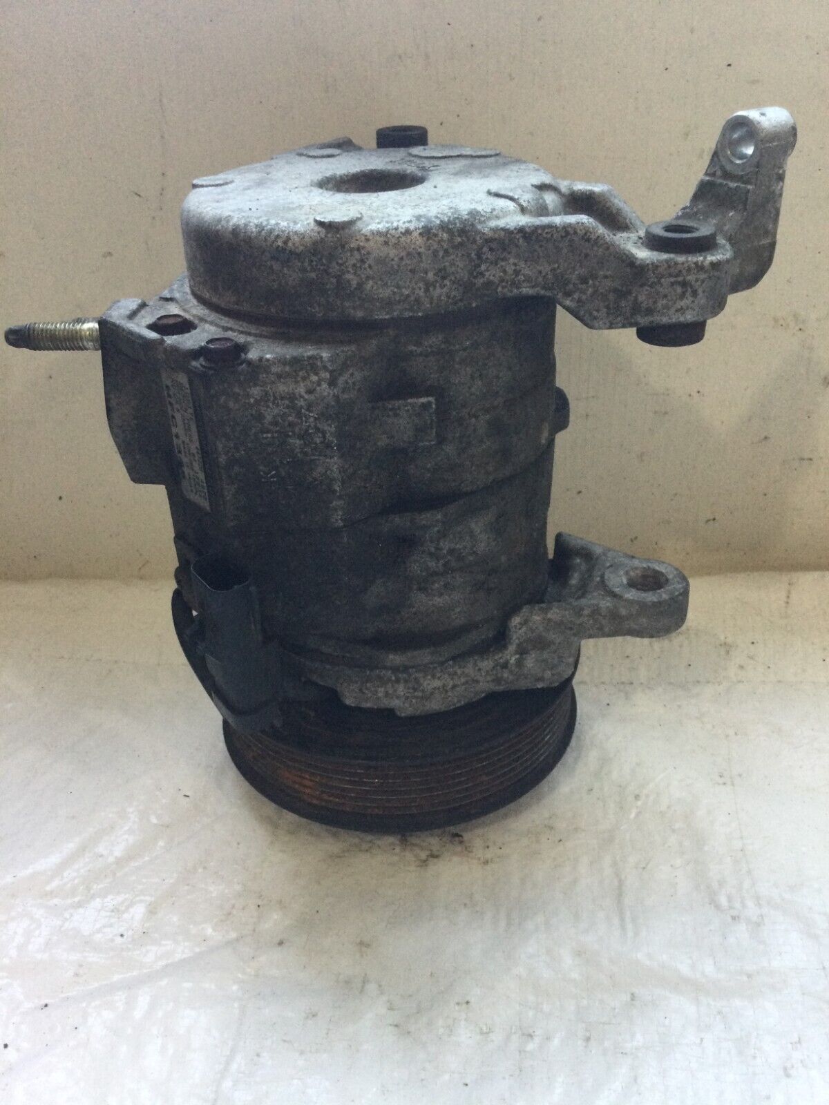 2005 Dodge Ram 1500  5.7L  A/C Compressor OEM