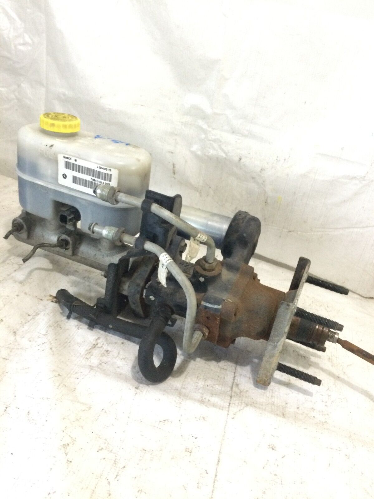 2003 Dodge Ram 2500 Power Brake Booster W/ Reservoir OEM