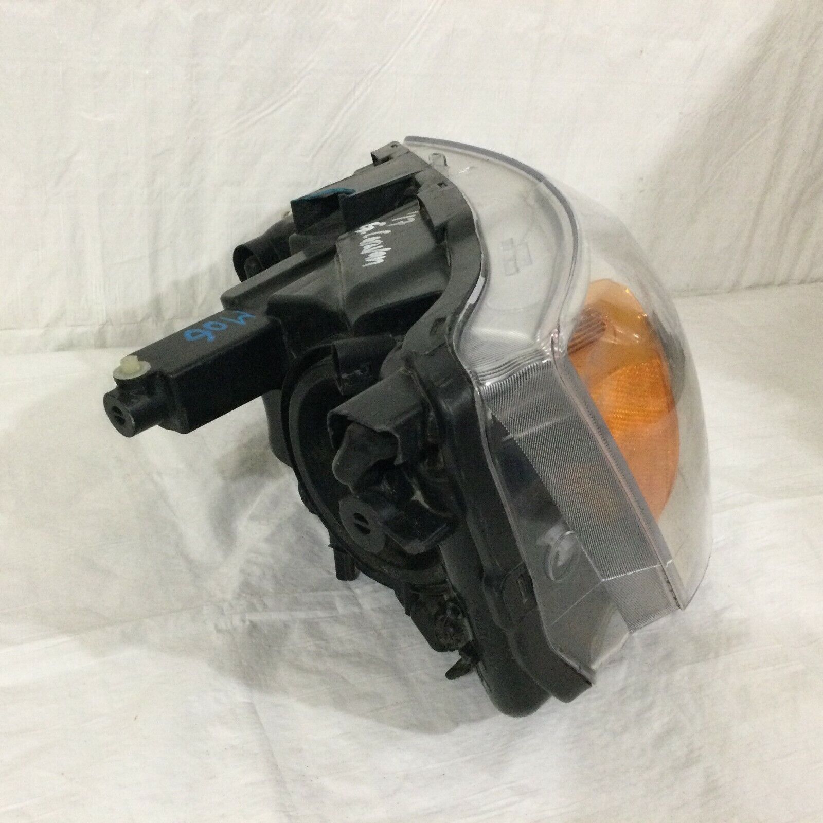 2017 Dodge Grand Caravan Passenger Right Side Headlight RH 05113336AG OEM 