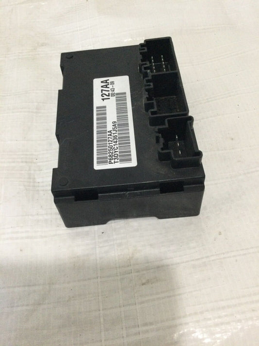 2016 RAM 2500  Transfer Case Control Module  68250127AA OEM