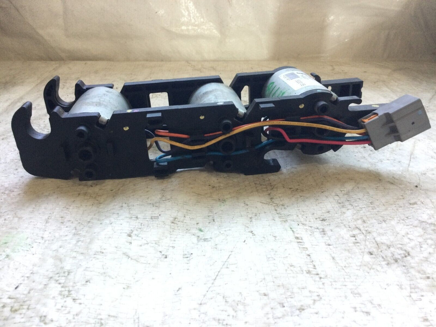 2007-2009 GMC Yukon Front Left  6 or 8 Way Power Seat Motor OEM L0060111