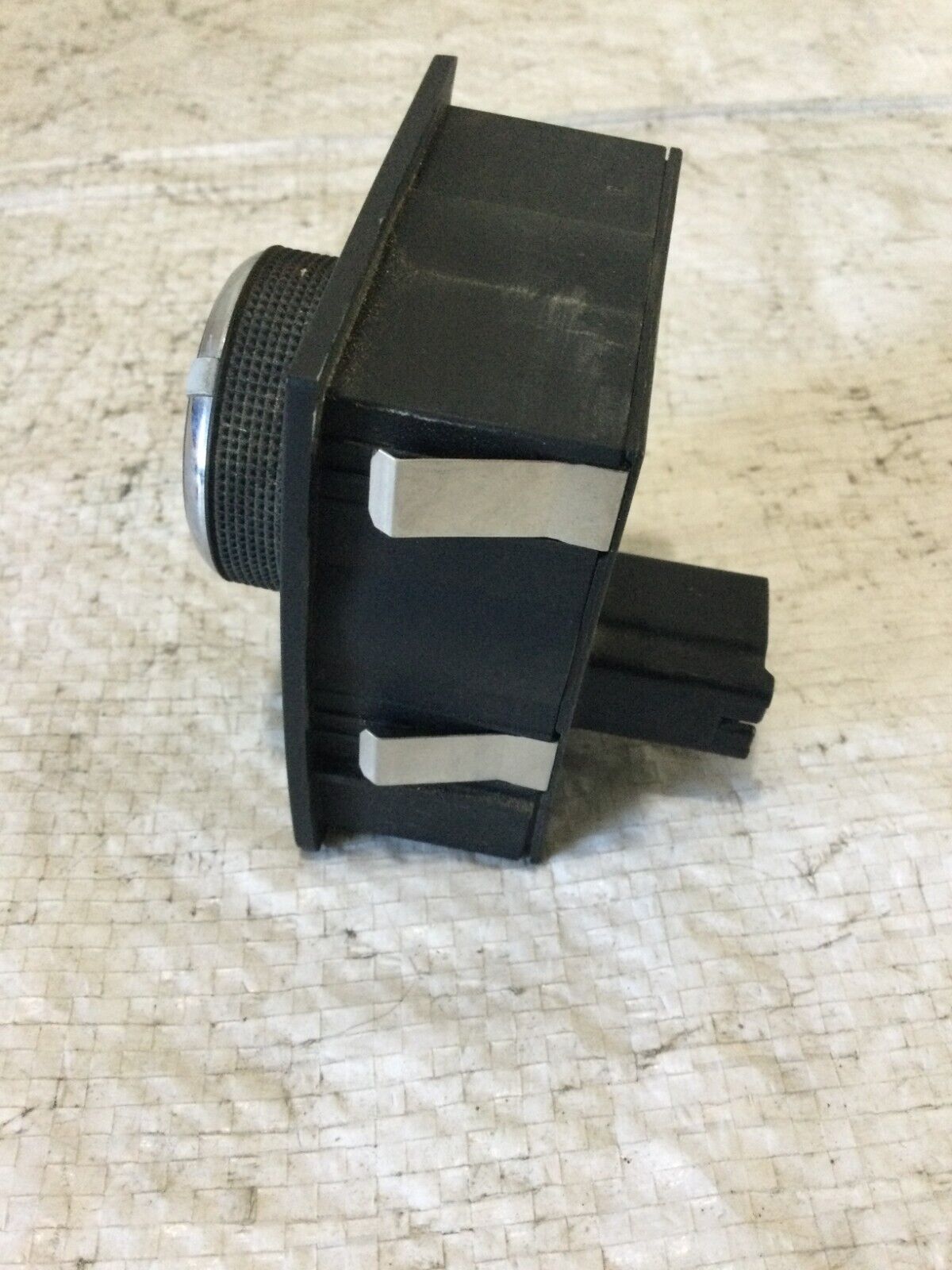 2018 RAM 1500  Dash Head Light Switch  68269910AA OEM