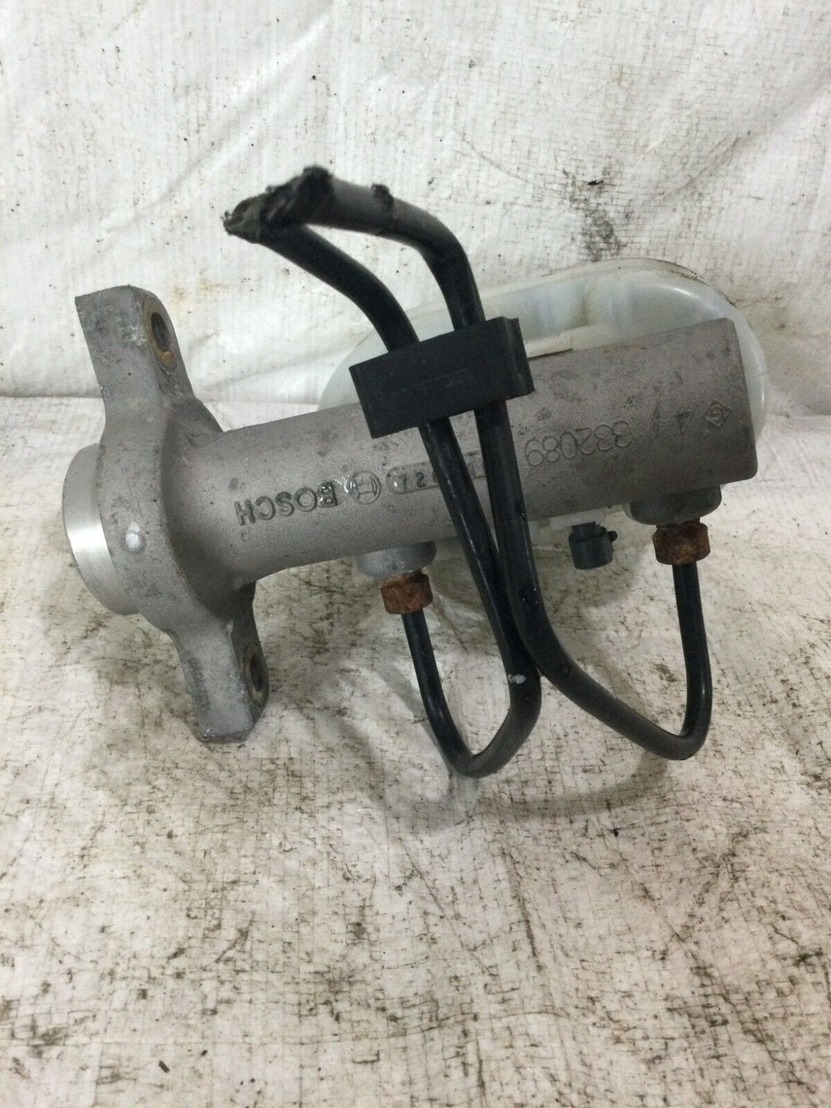2007 Chevrolet Tahoe Master Brake Cylinder W/ Reservoir OEM