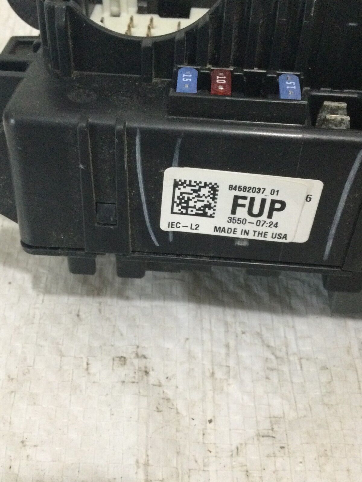 2021 Chevrolet Silverado 1500  Cabin Fuse Junction Box 84582037 OEM