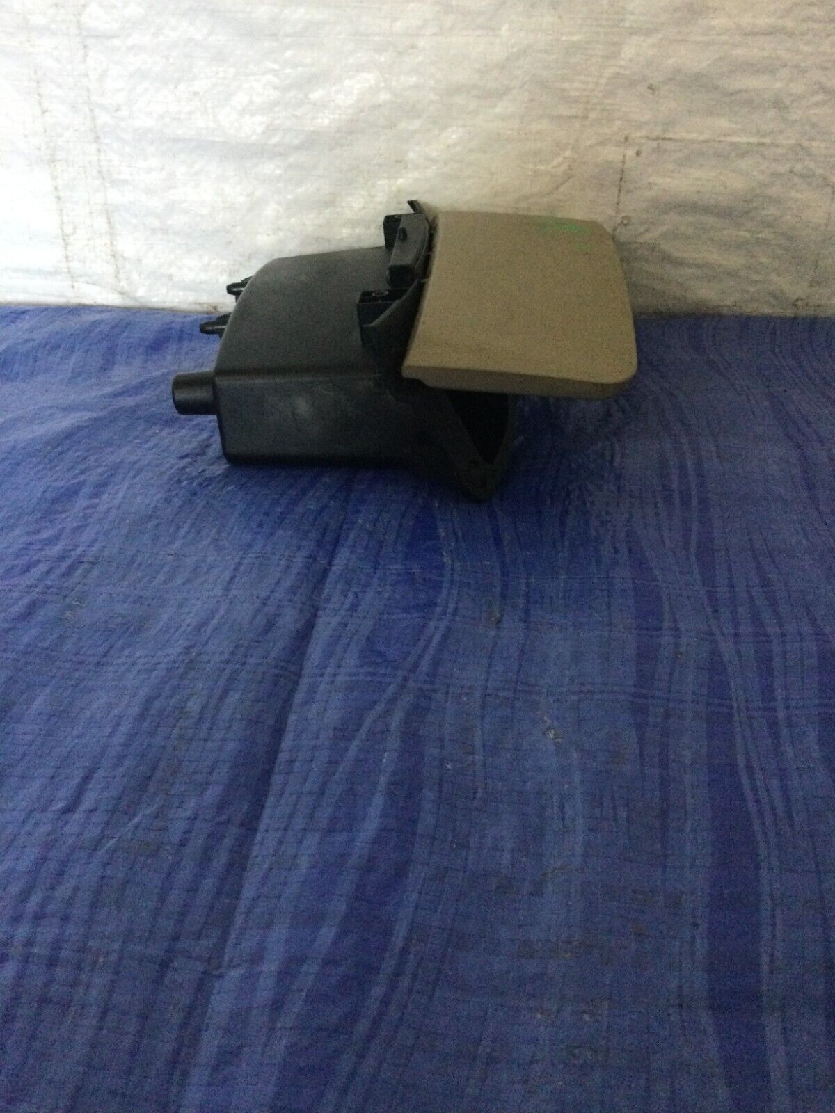 2007-2009 Hyundai Elantra Center Dash Lower Storage Compartment Tray OEM