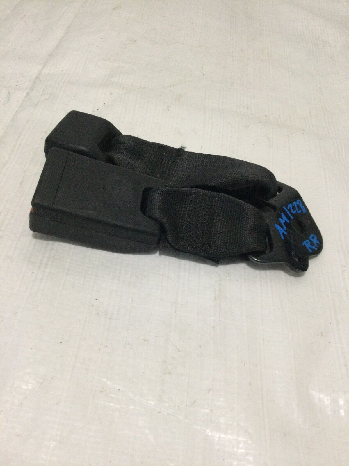2018-2020 Buick Regal Rear Right Seat Belt Buckle OEM