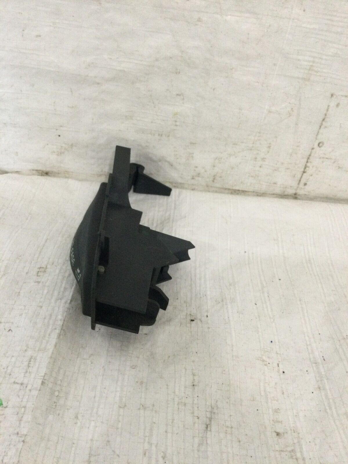 2004 Volvo S60 Back Rear Right Seat Backrest Release Handle 9188721 OEM