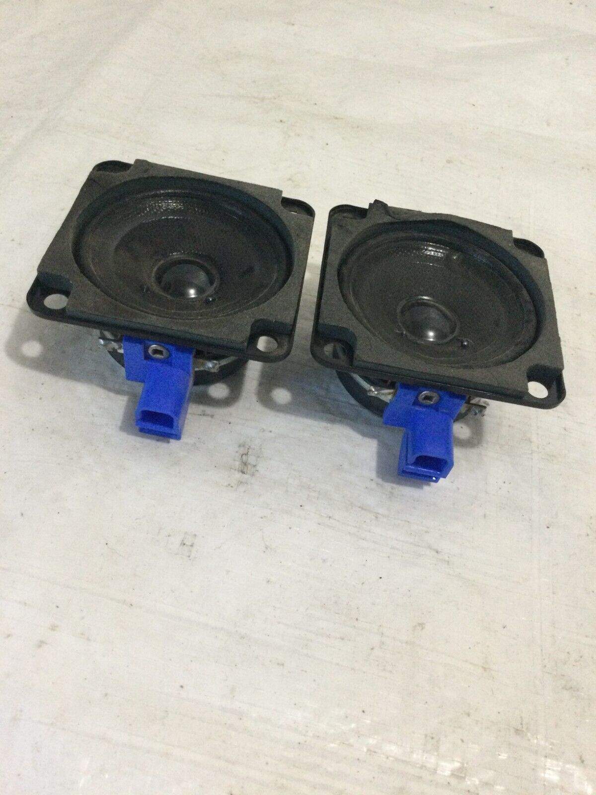 2007 -2010 Cadillac Escalade ESV  Side Pillar Speaker 15186672 OEM