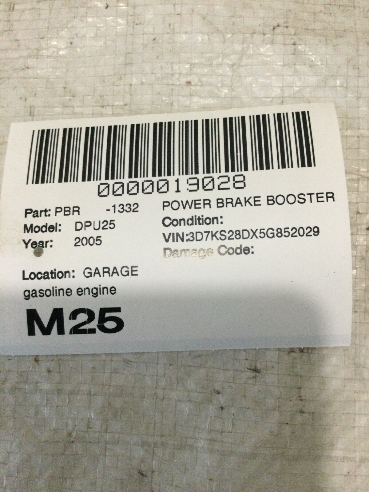 2005 Dodge Ram 2500  Power Brake Booster W/ Reservoir OEM