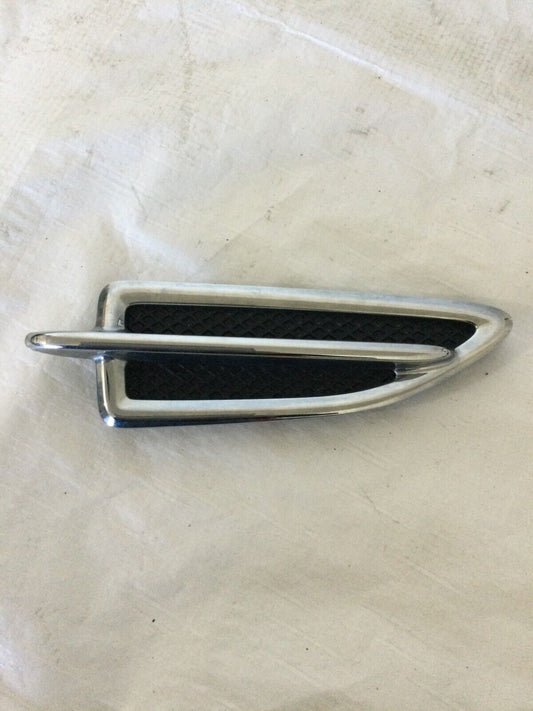 2014 Ford Escape R/Front Fender Ornament DJ54-16C216 OEM