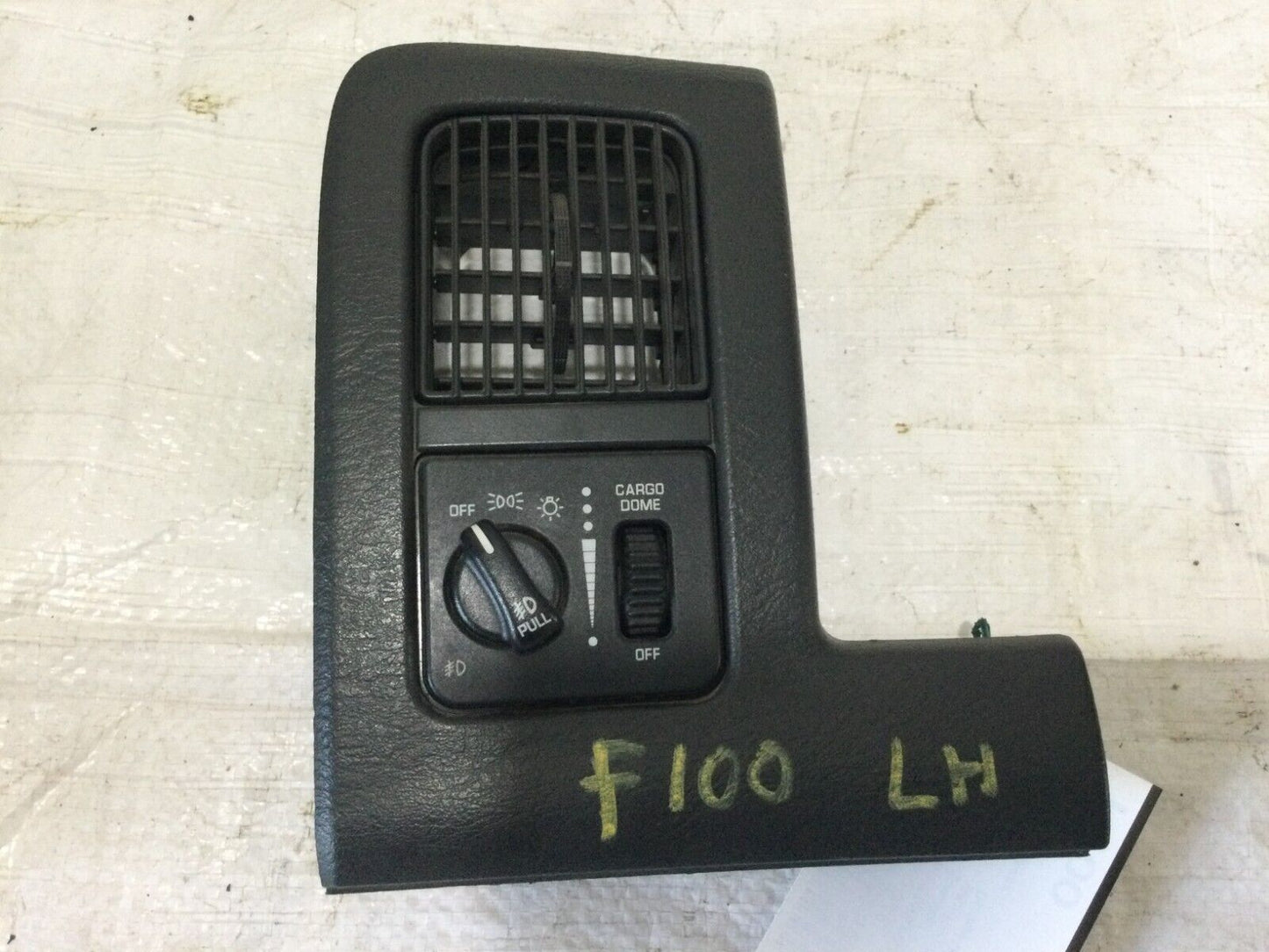 2005 Dodge Ram 1500 Headlight Switch Bezel Vent W/ Switches OEM