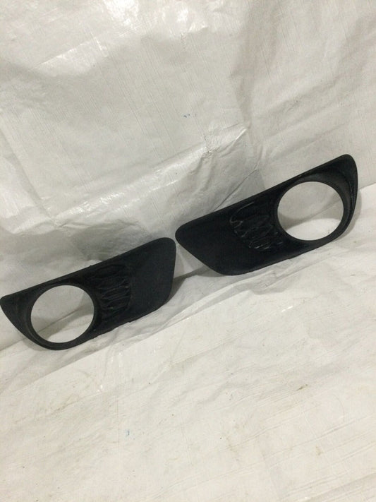 2014-2018 Dodge Grand Caravan Left Right Fog Lamp Bezel Trim OEM 68100699AA