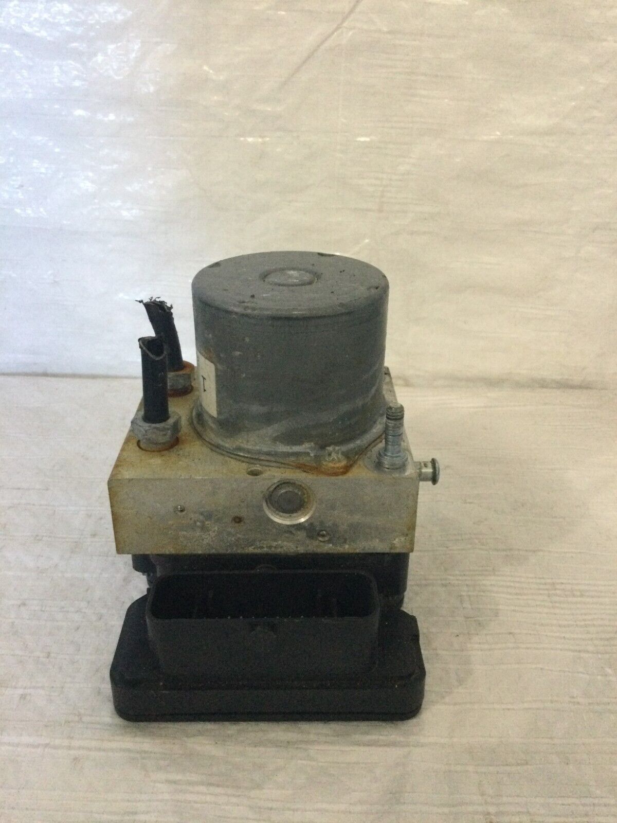 2019 Ford Taurus ABS Pump Control Module OEM FG132C405A