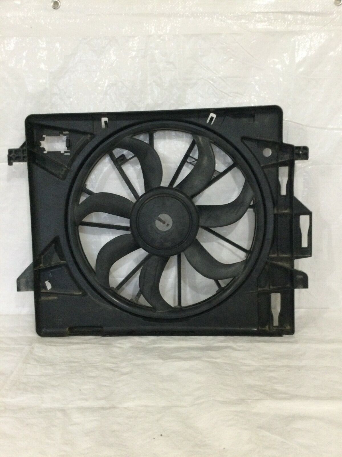 2017 Dodge Grand Caravan Radiator Cooling Fan Assembly 05005144AG OEM
