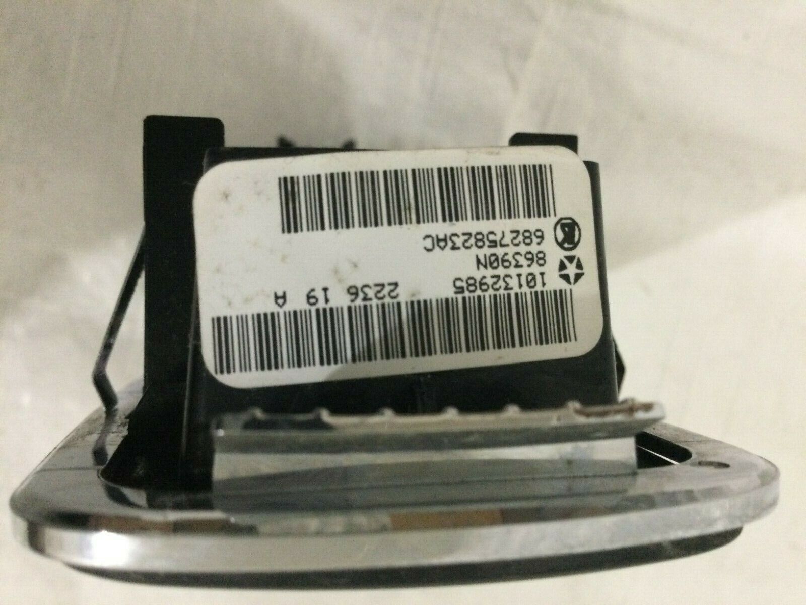 2017 Dodge Ram 1500 Passenger Right Power Window Switch 68275823AC OEM