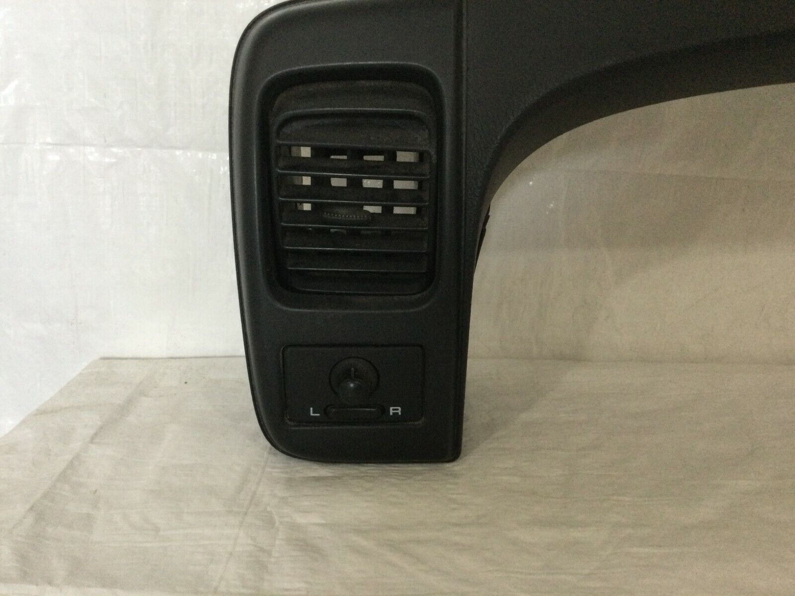 2001 Nissan Xterra Dash Cluster Surround Trim Bezel W/ Air Vent OEM