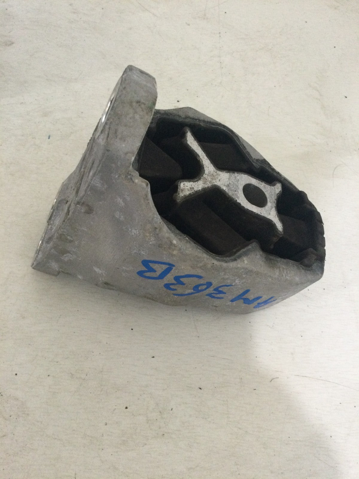 2024 Nissan Rogue 1.5L Engine Torque Strut Mount OEM