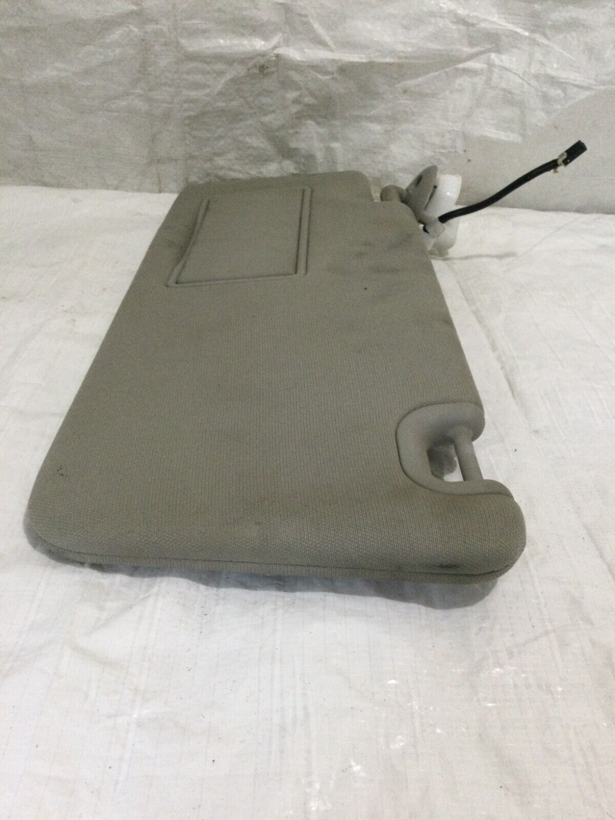 2016-2017 Ram 2500 3500 Illuminated Left Driver Side Sun Visor LH OEM