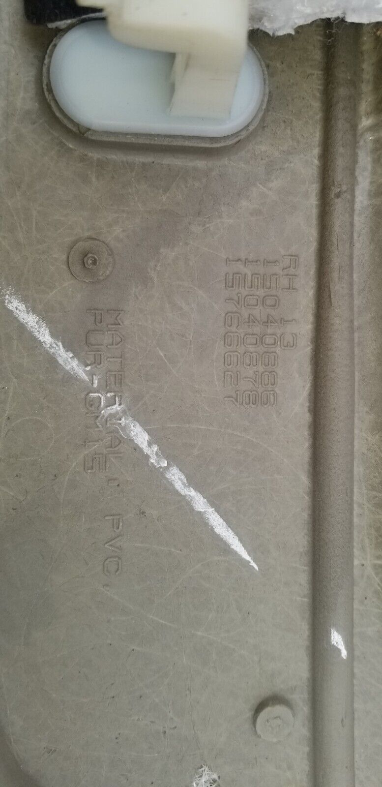 2003-2006 Cadillac Escalade EXT Front Right Door Trim Panel OEM 15192755