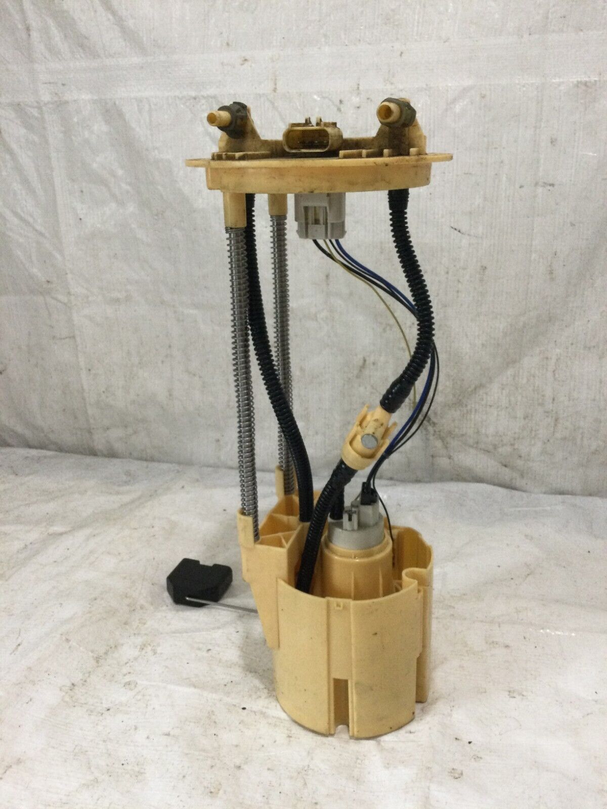 2005 Dodge Ram 2500  Fuel Pump Assembly In Tank Mounted OEM