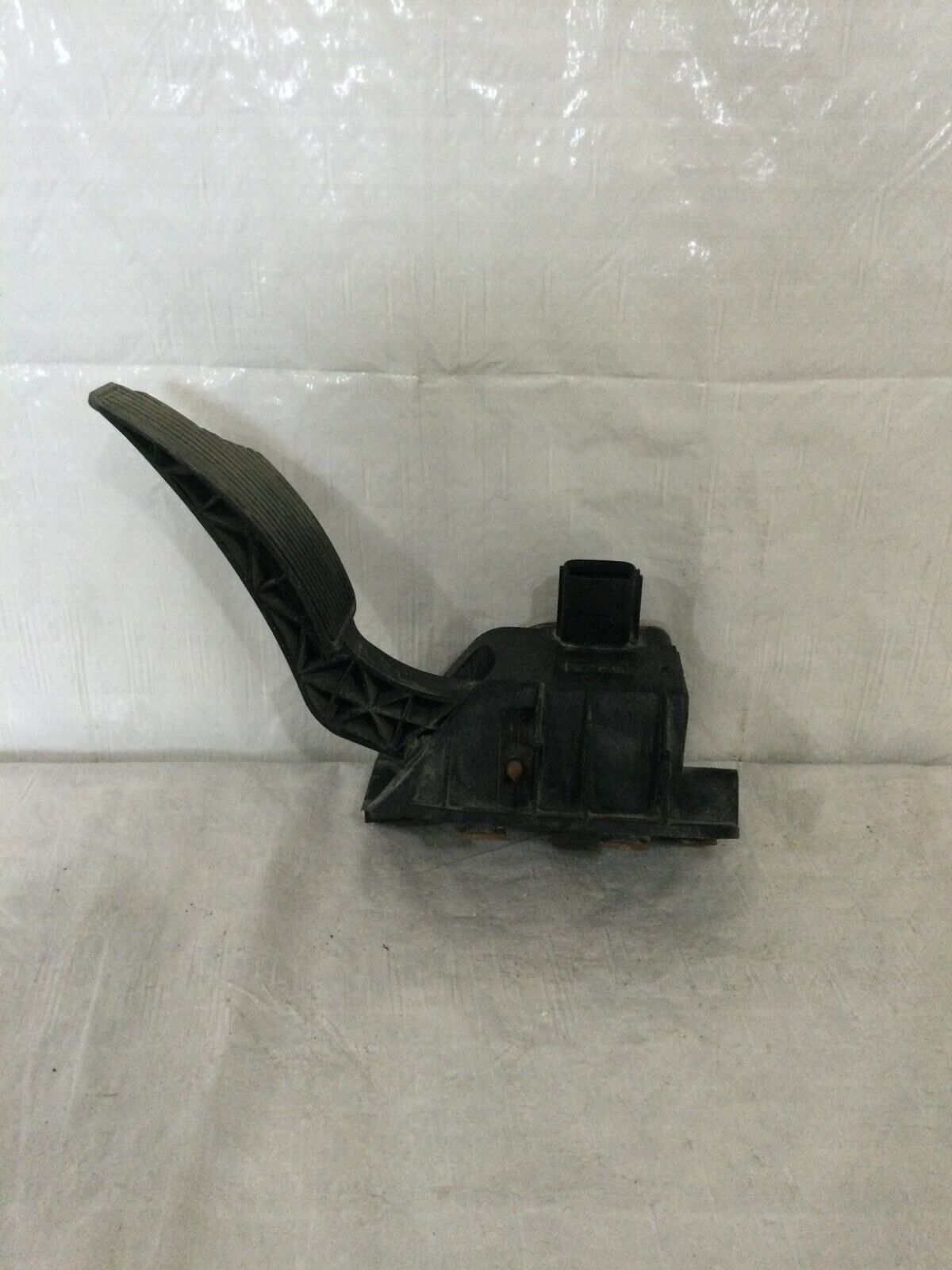 2005-2007 Ford F350SD Power stroke accelerator pedal 6.0L Diesel OEM
