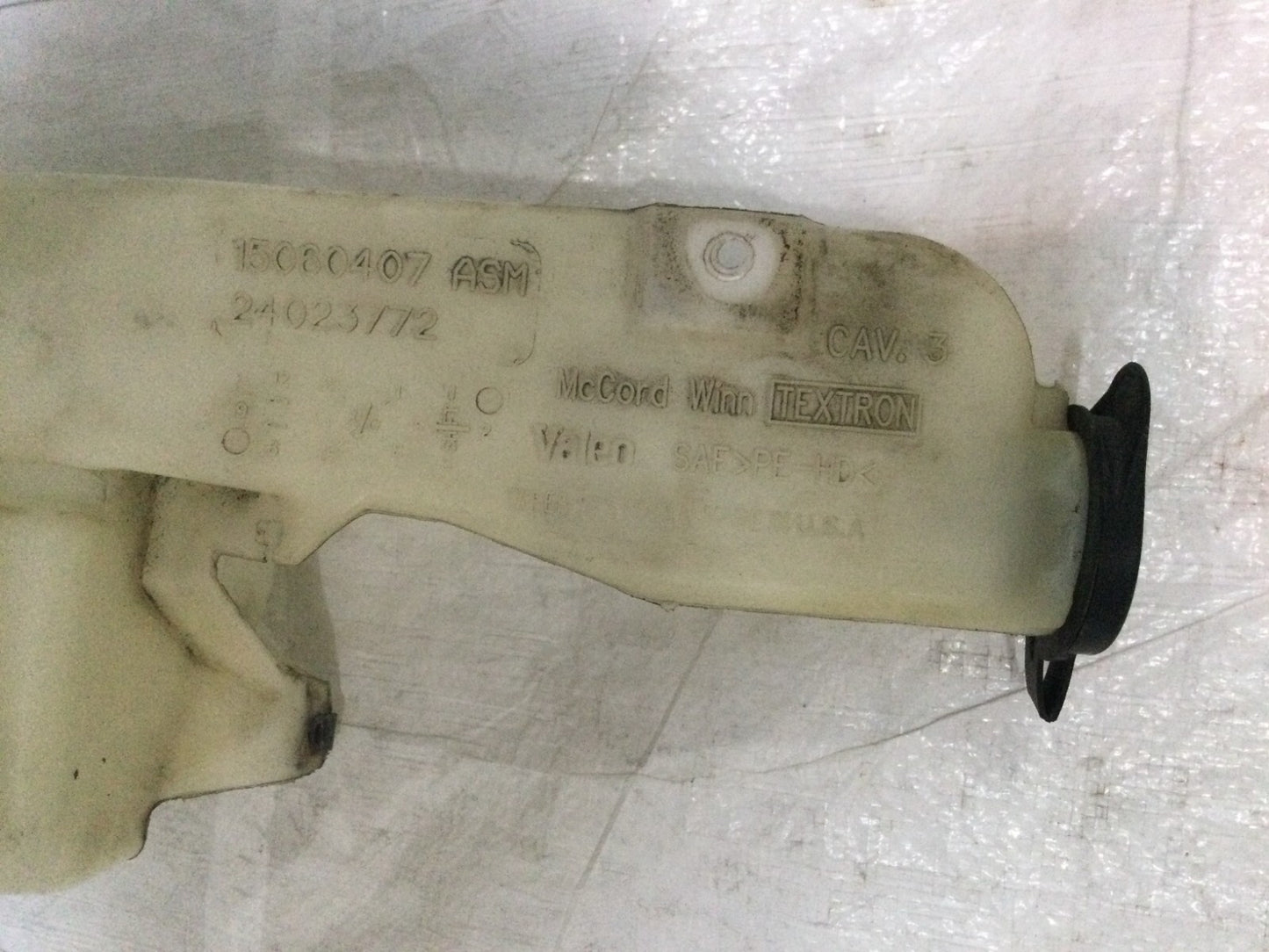 2001 Chevrolet Silverado 2500 Washer Bottle 15060407 OEM