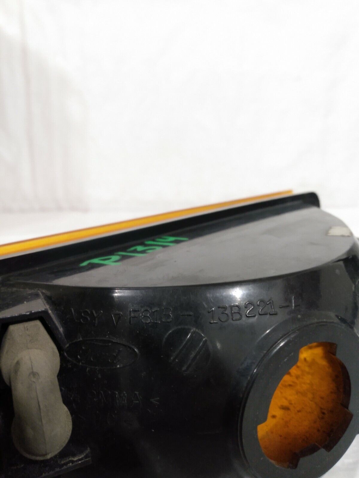 2002 - 2004 Ford F250 F350 Excursion Left Turn Signal Park Light OEM