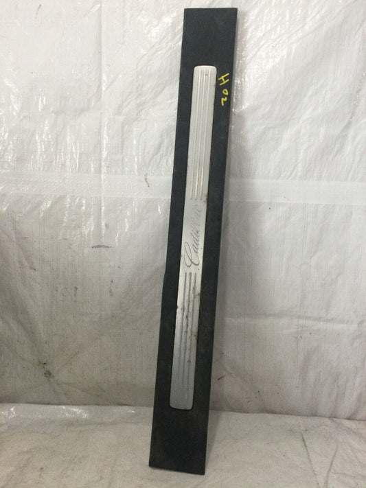 2007 Cdillac Escalade Front Left Driver Sill Scuff Plate OEM